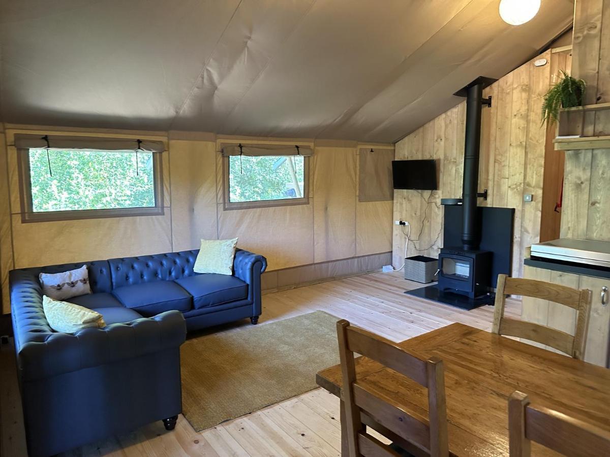 Luxury tent Cherry Tree Safari *